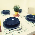 Con Terraza, Piscina, Padel Y Parking فوز