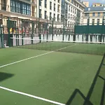 Con Terraza, Piscina, Padel Y Parking *