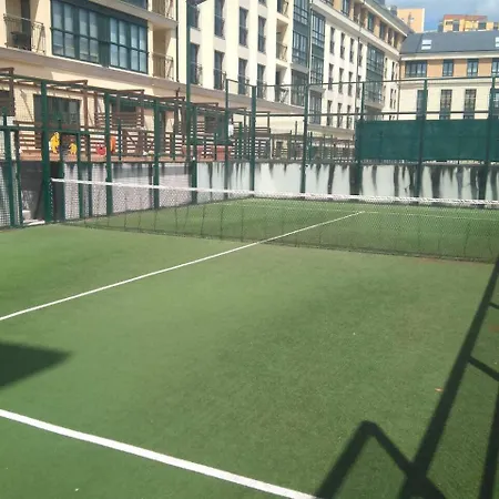 Con Terraza, Piscina, Padel Y Parking شقة