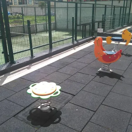 Con Terraza, Piscina, Padel Y Parking Appartement